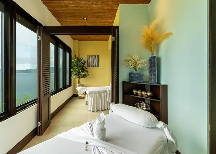 360 Splendor 308b Ocean View Condo- With Breakfast